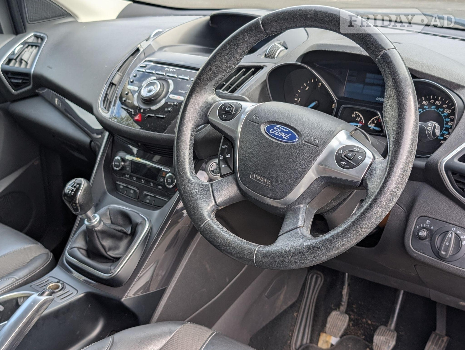 [ berth ]Ford Kuga