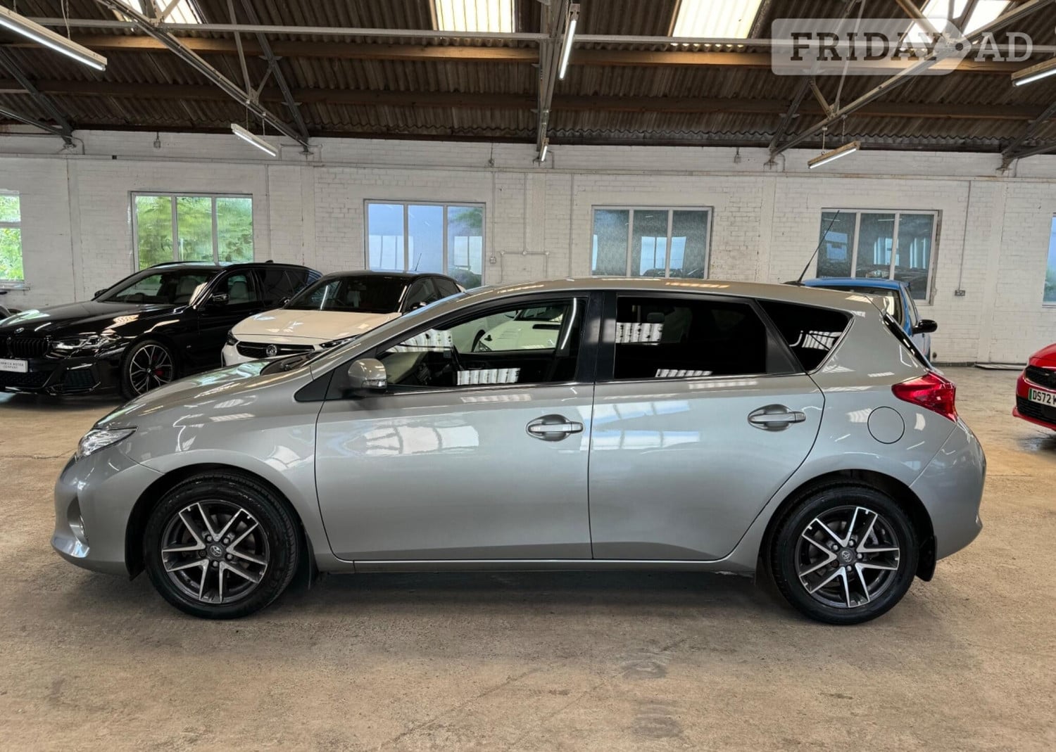 Toyota Auris Warwick