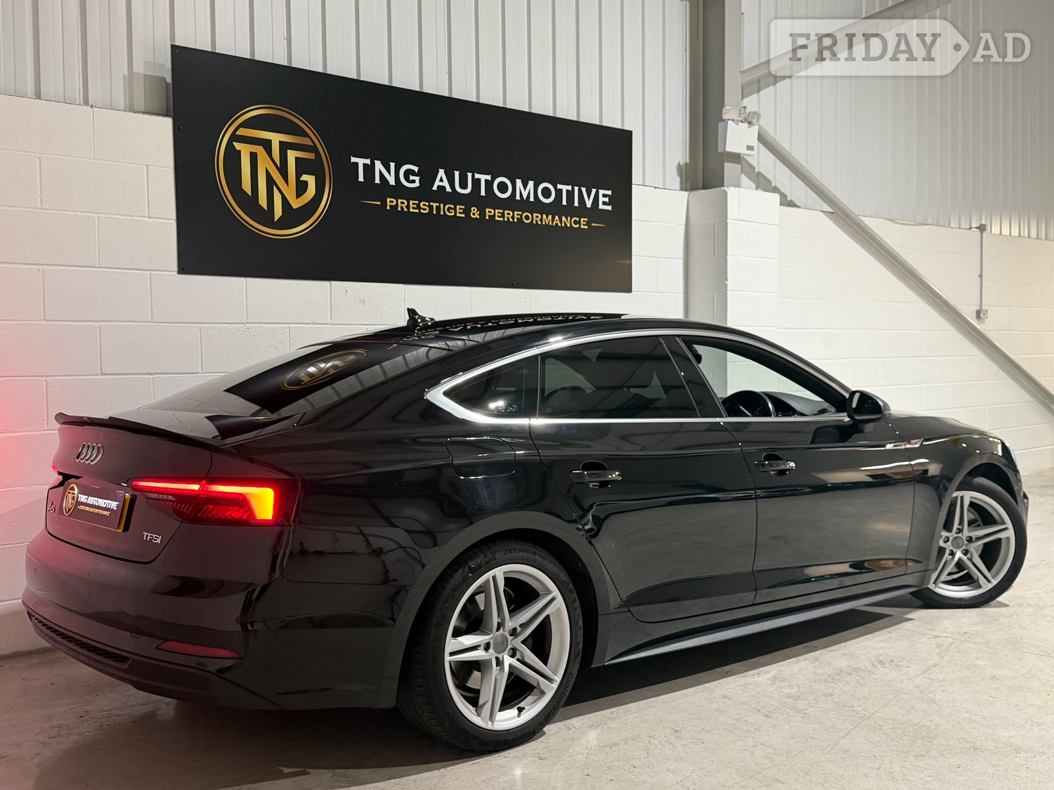 [ berth ]Audi A5
