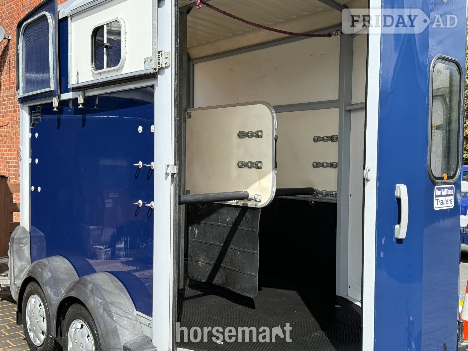 [ berth ]Ifor Williams HB506