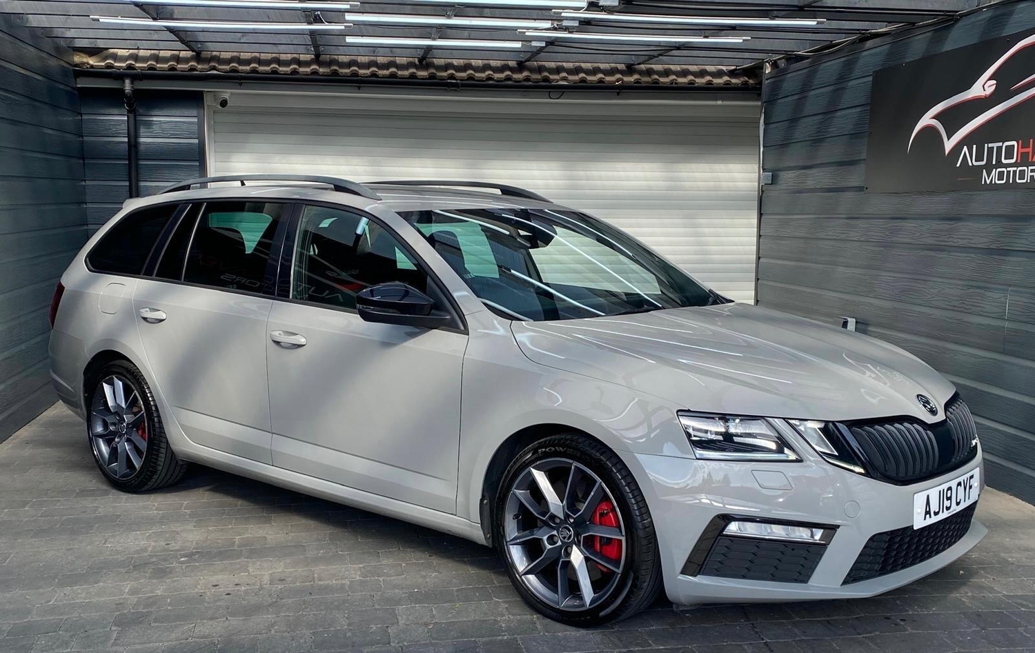 [ berth ]Skoda Octavia