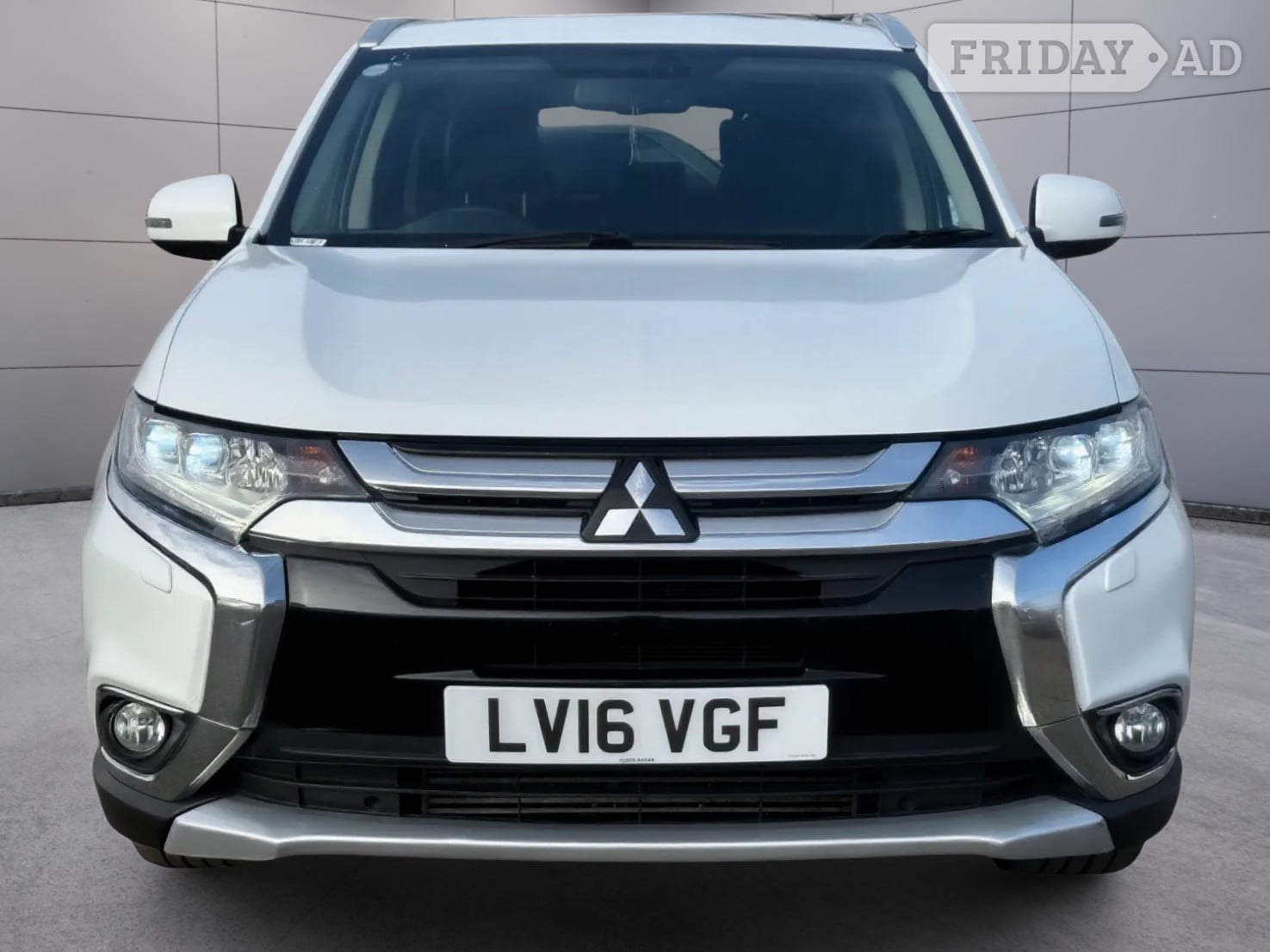 Mitsubishi Outlander 2016 in Broxburn