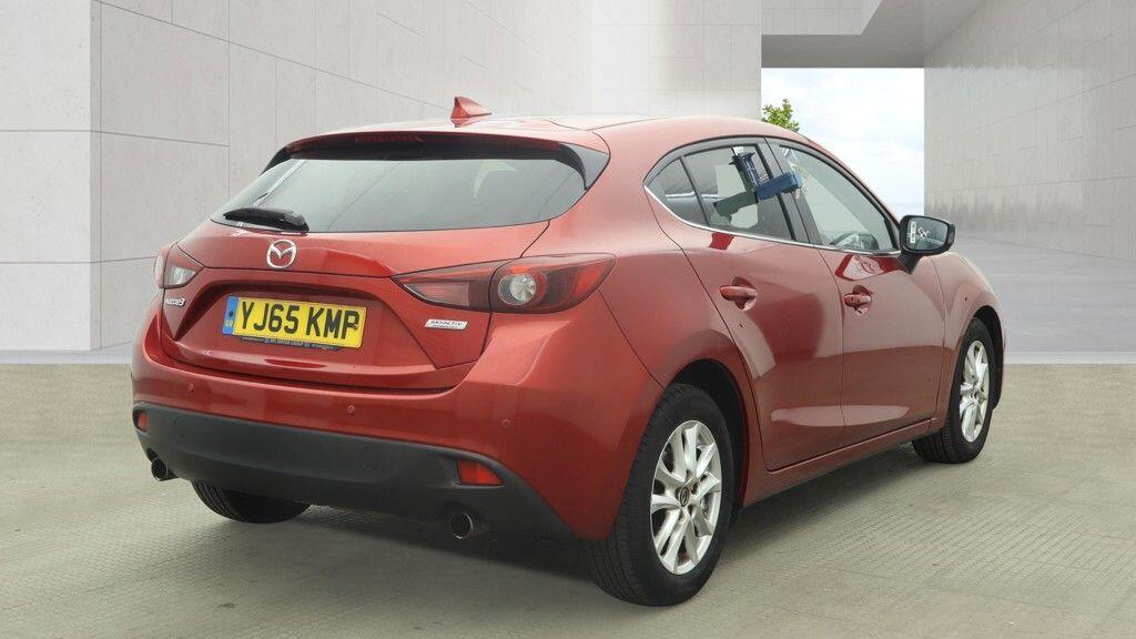 Mazda 3 2015 - Cars in Winchester