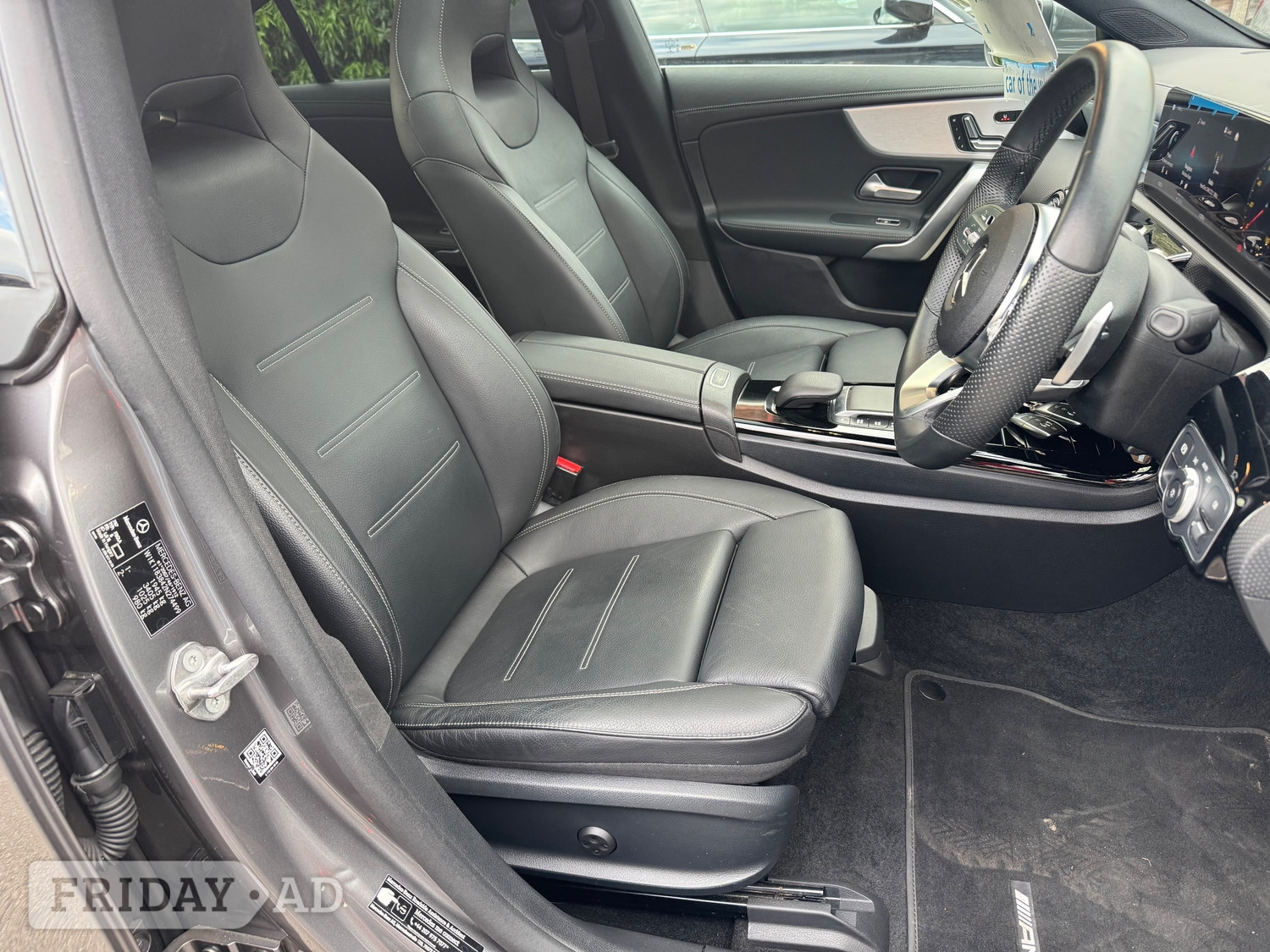[ berth ]Mercedes-Benz CLA Class