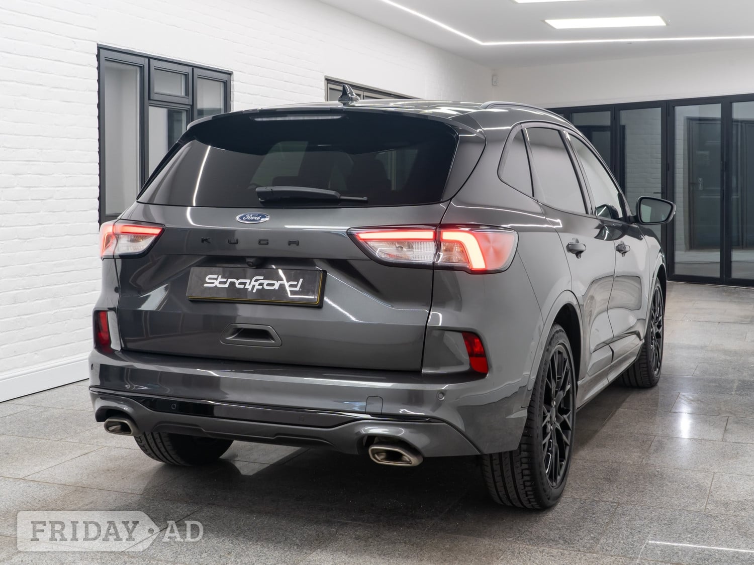 [ berth ]Ford Kuga