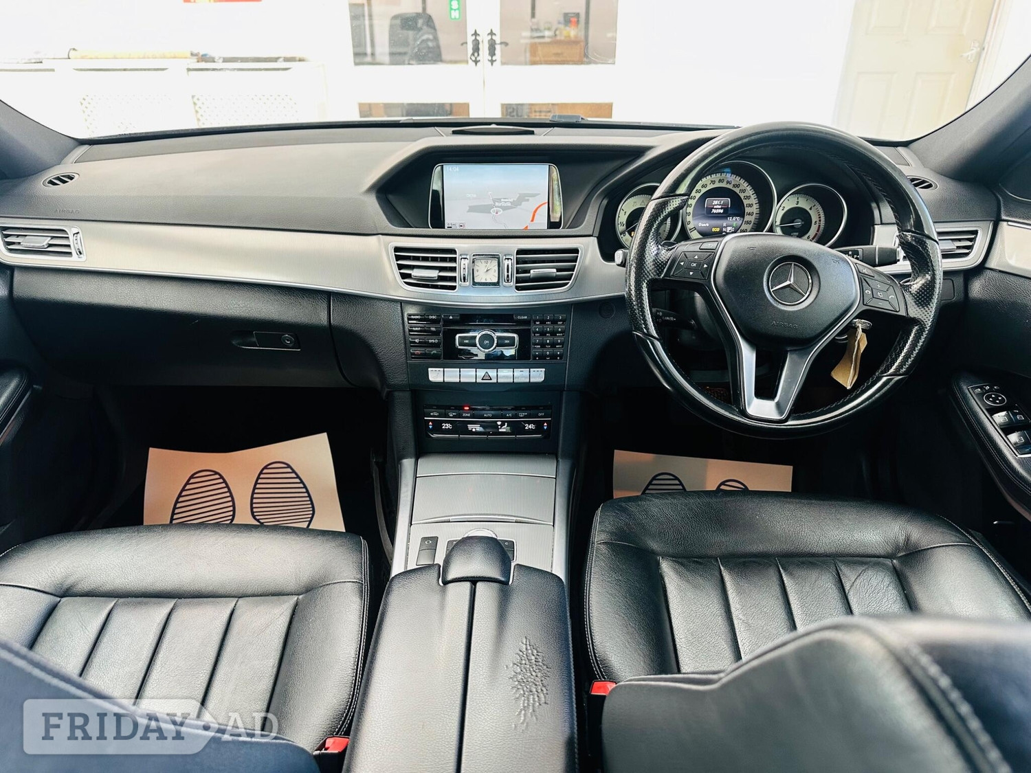 [ berth ]Mercedes-Benz E Class