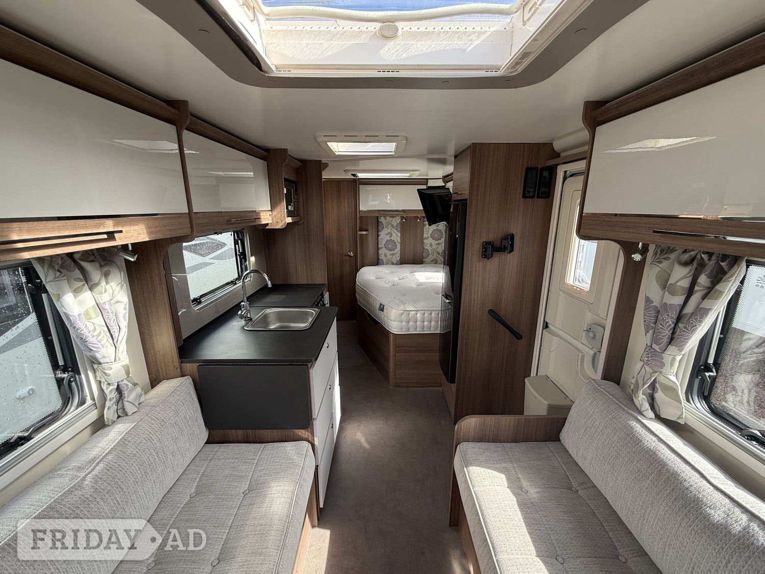 Bailey Unicorn Valencia 2018 - Motorhomes & Caravans in Nottingham