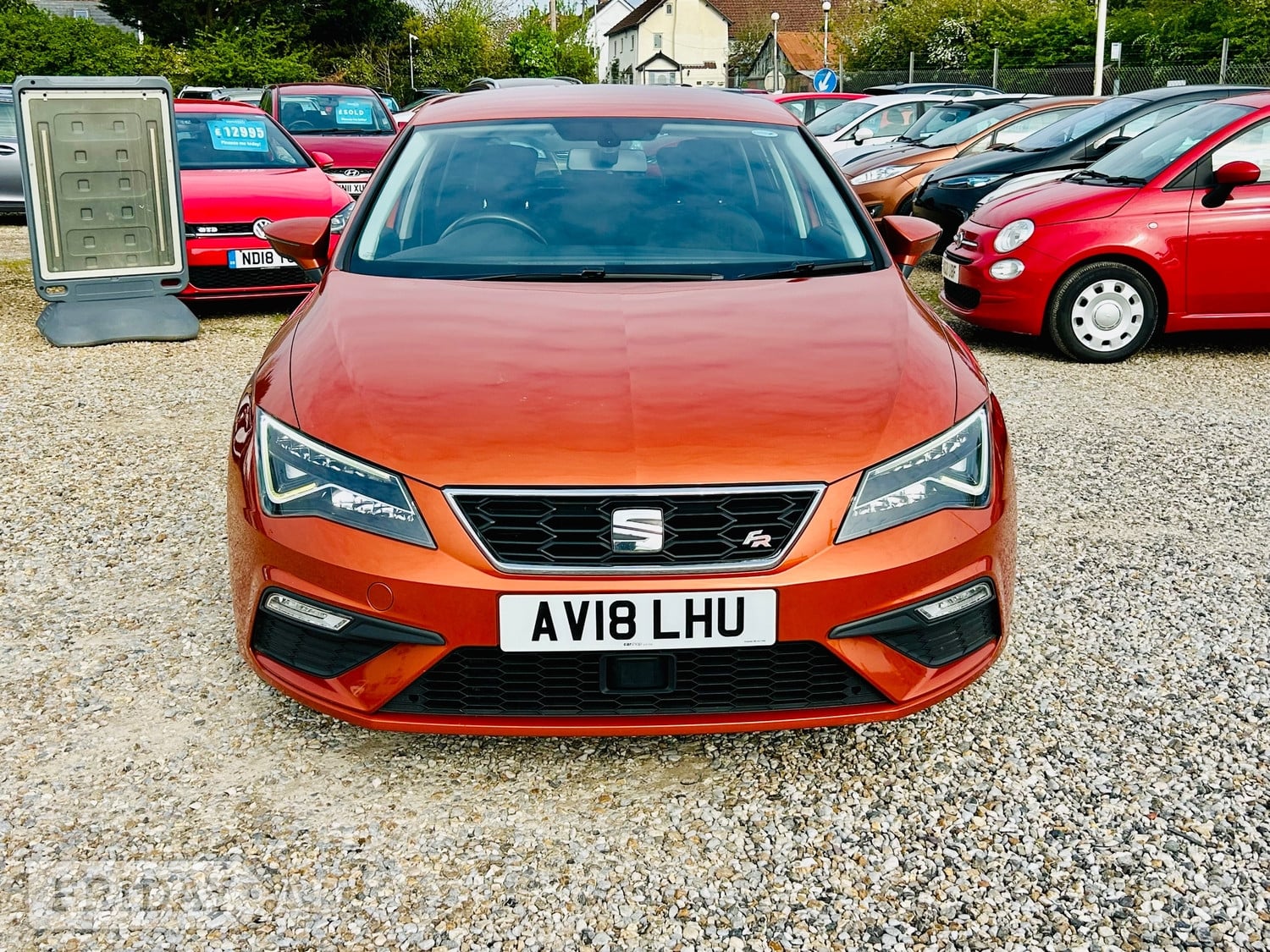 [ berth ]SEAT Leon
