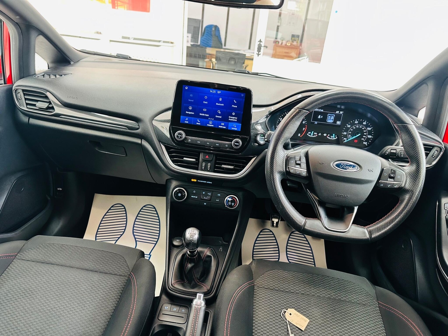 [ berth ]Ford Fiesta