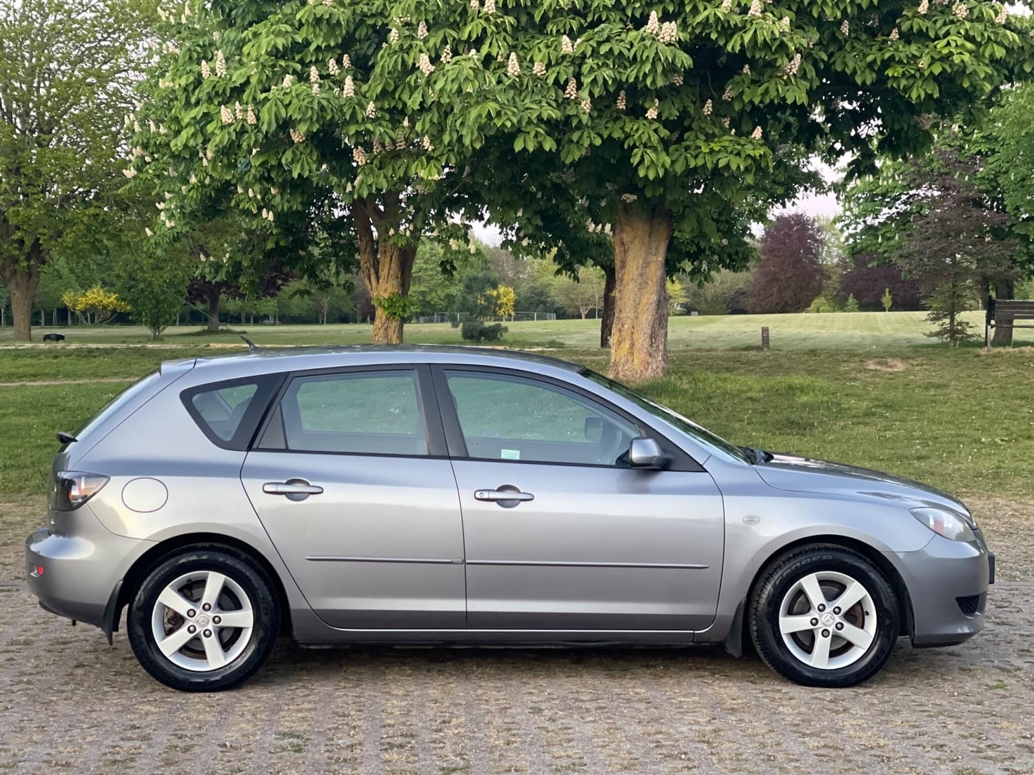 Mazda 3 2006 - Cars