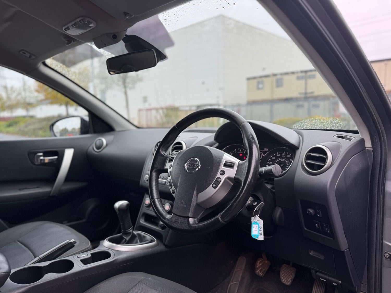 Nissan Qashqai 2012 - Cars