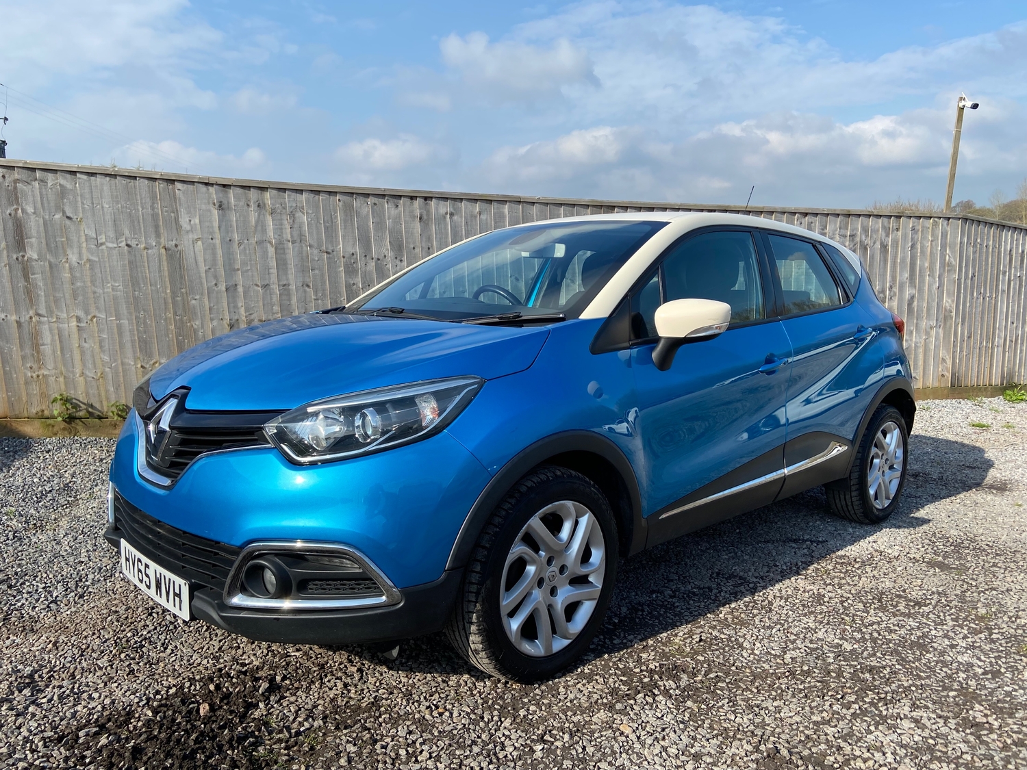 Renault Captur 2015 - Cars in Exeter