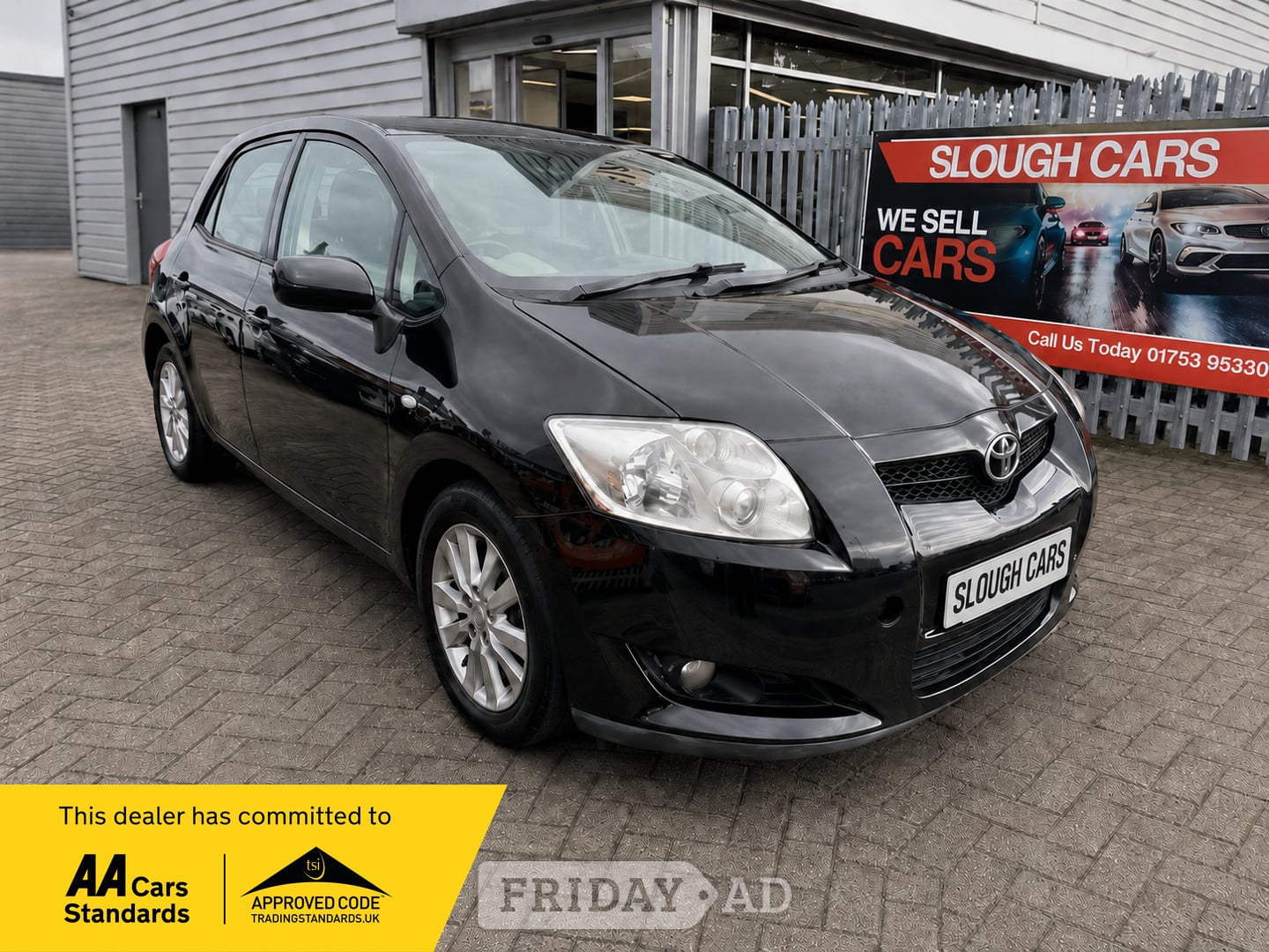 Toyota Auris 2009 in Slough