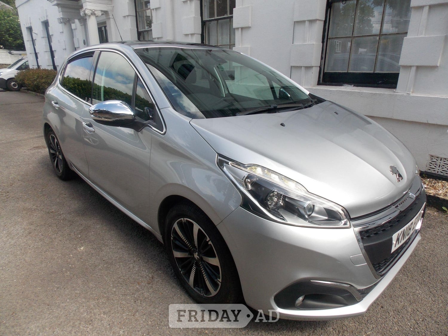 Peugeot 208 2018 - Cars