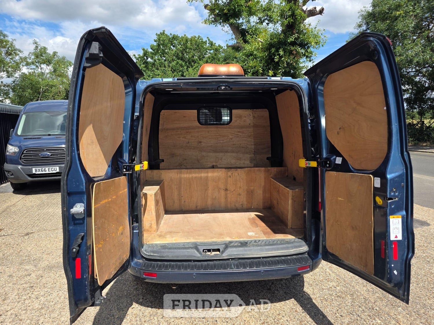 Ford Transit Custom 2018 - Vans & Commercial Vehicles