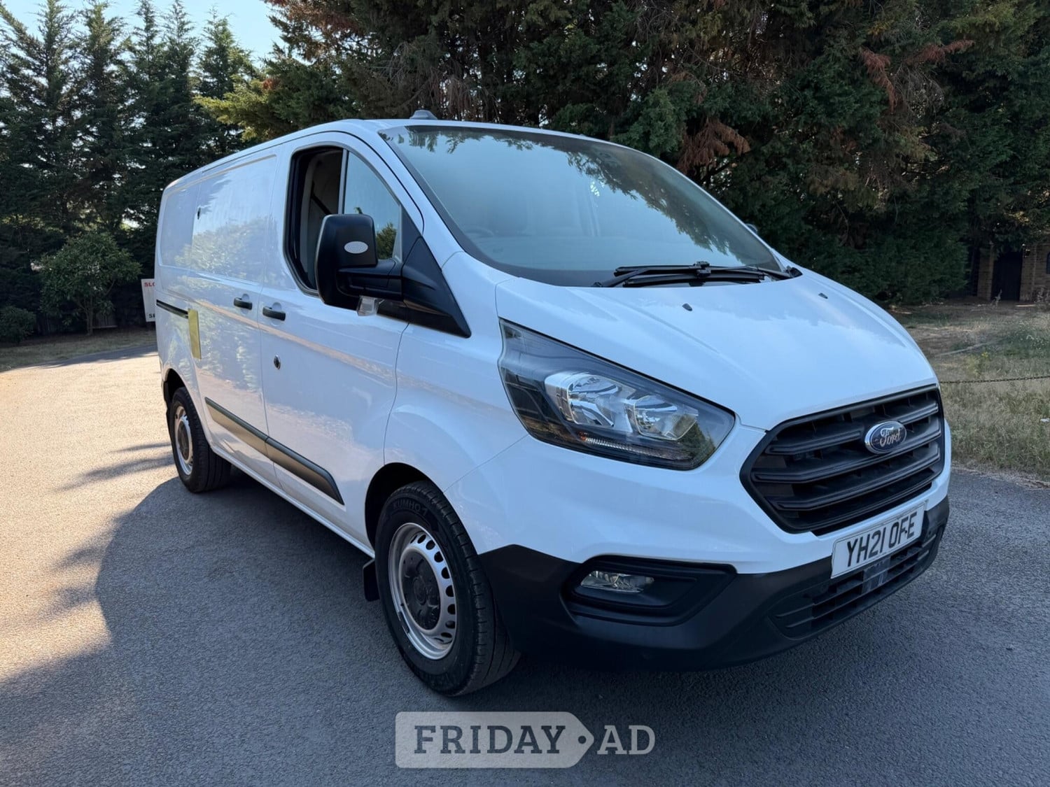 Ford Transit Custom 2021 in Addlestone