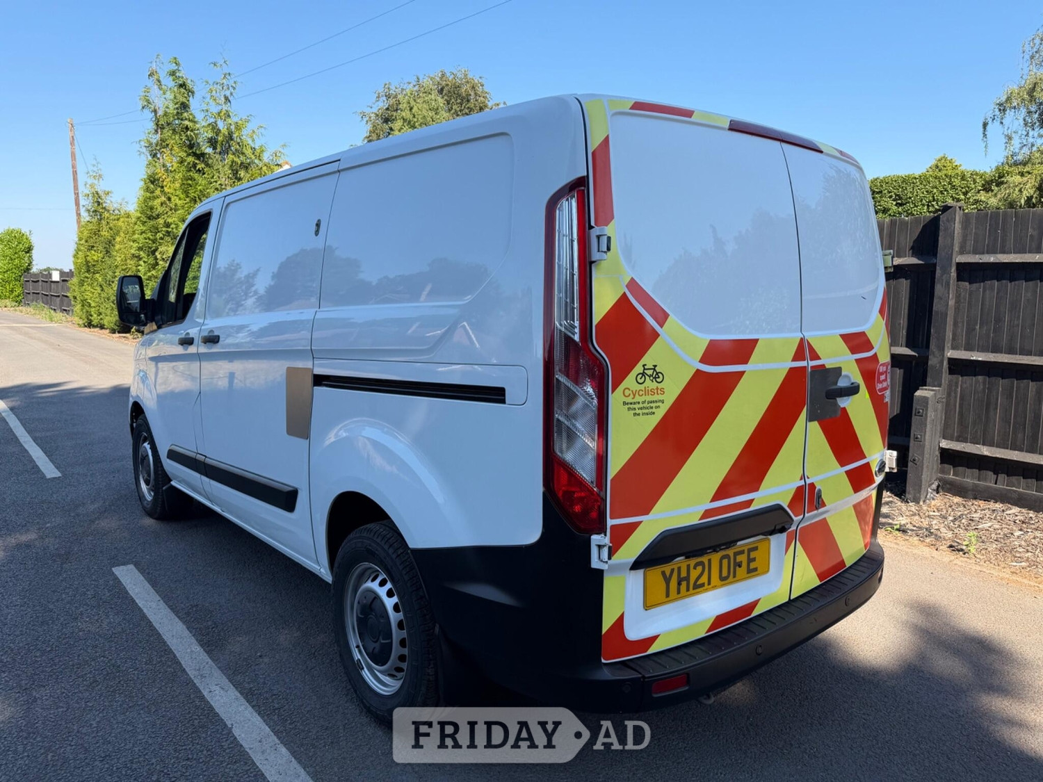 Ford Transit Custom 2021 - Vans & Commercial Vehicles in Addlestone