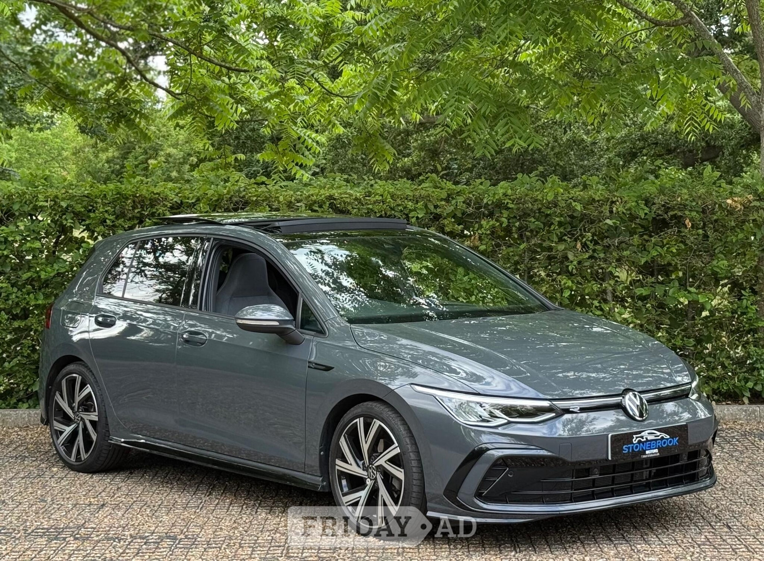 Volkswagen Golf 2024 - Cars