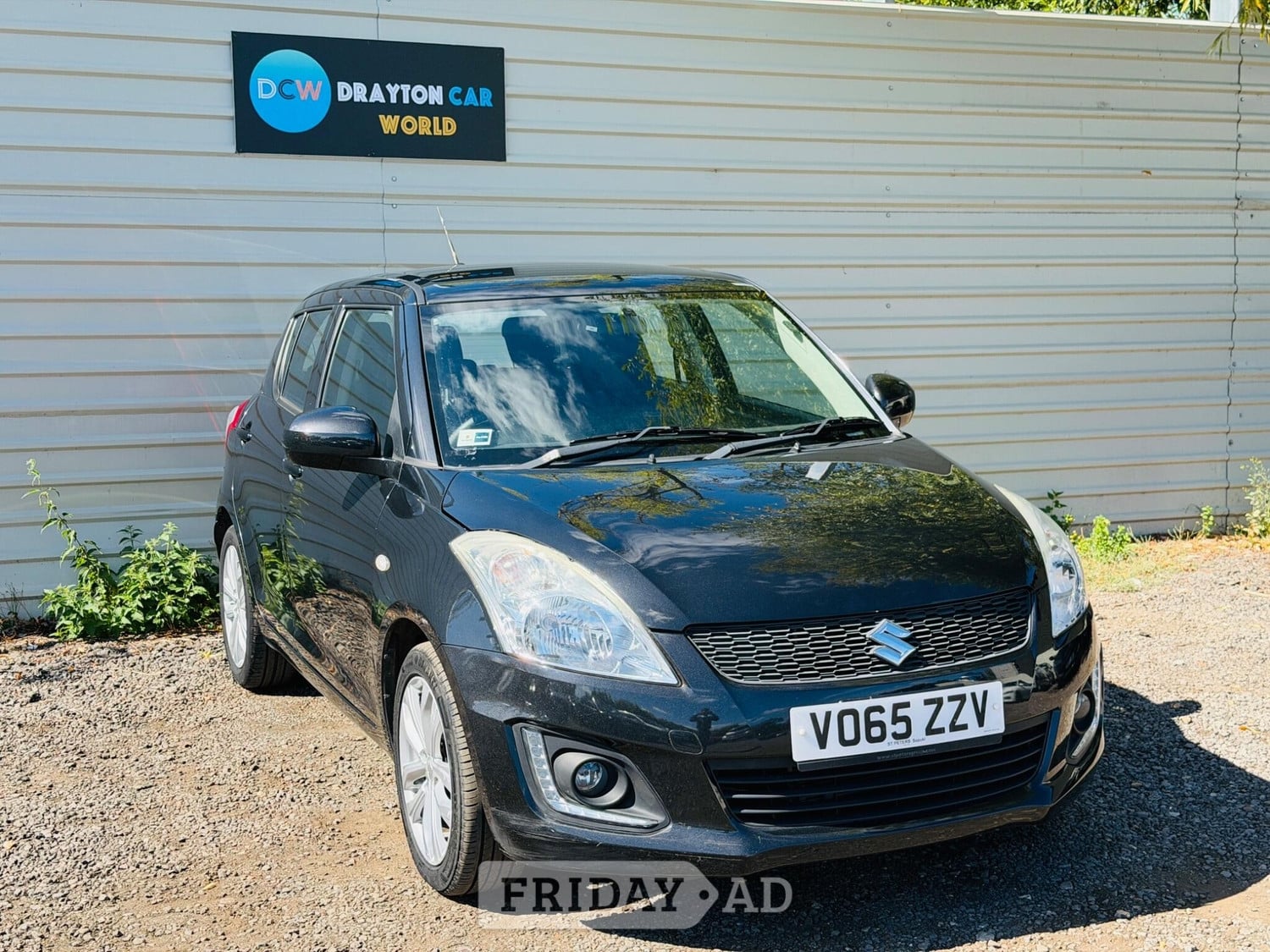 Suzuki Swift 2015 in Hillingdon