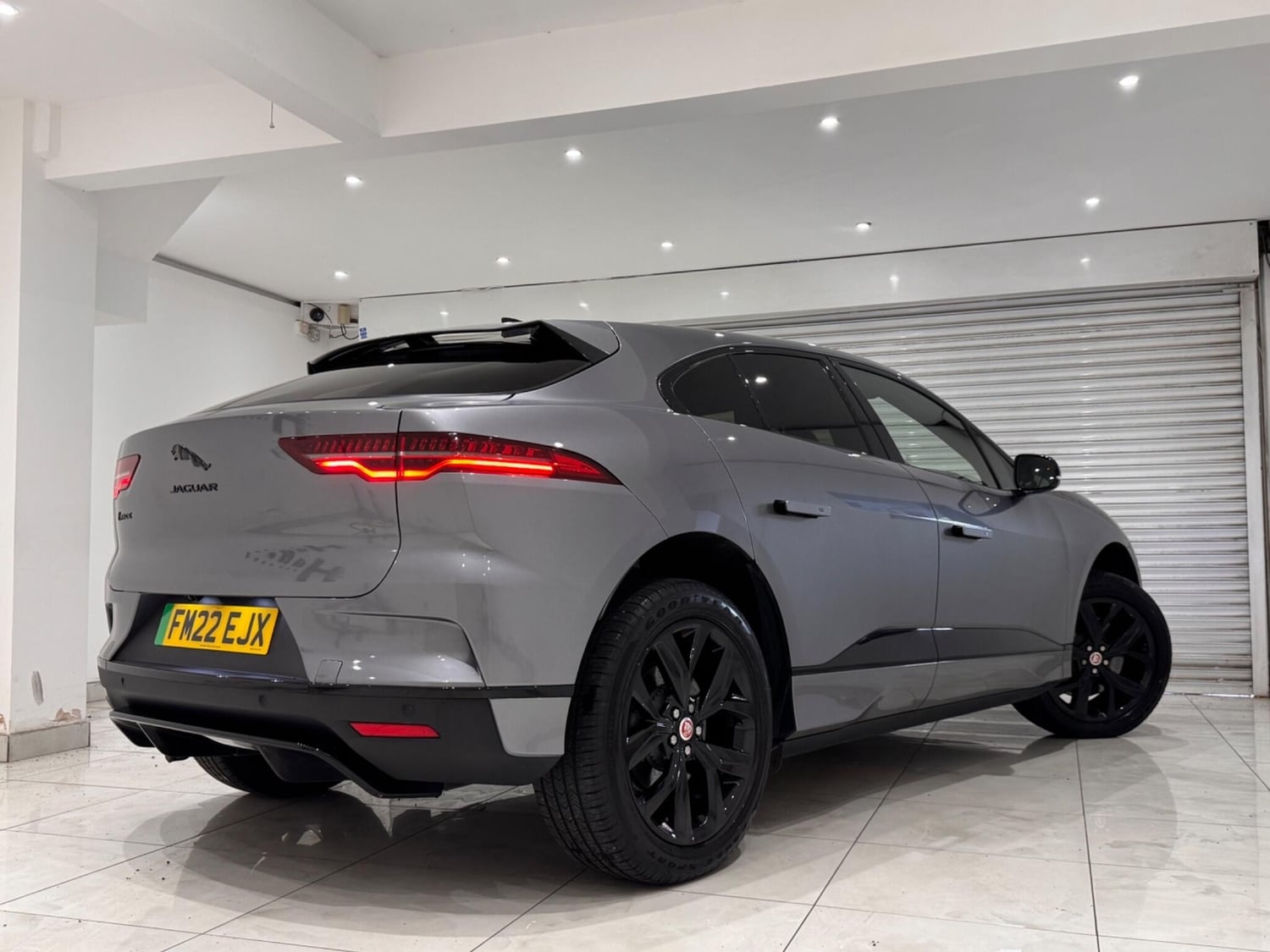 [ berth ]Jaguar I-Pace