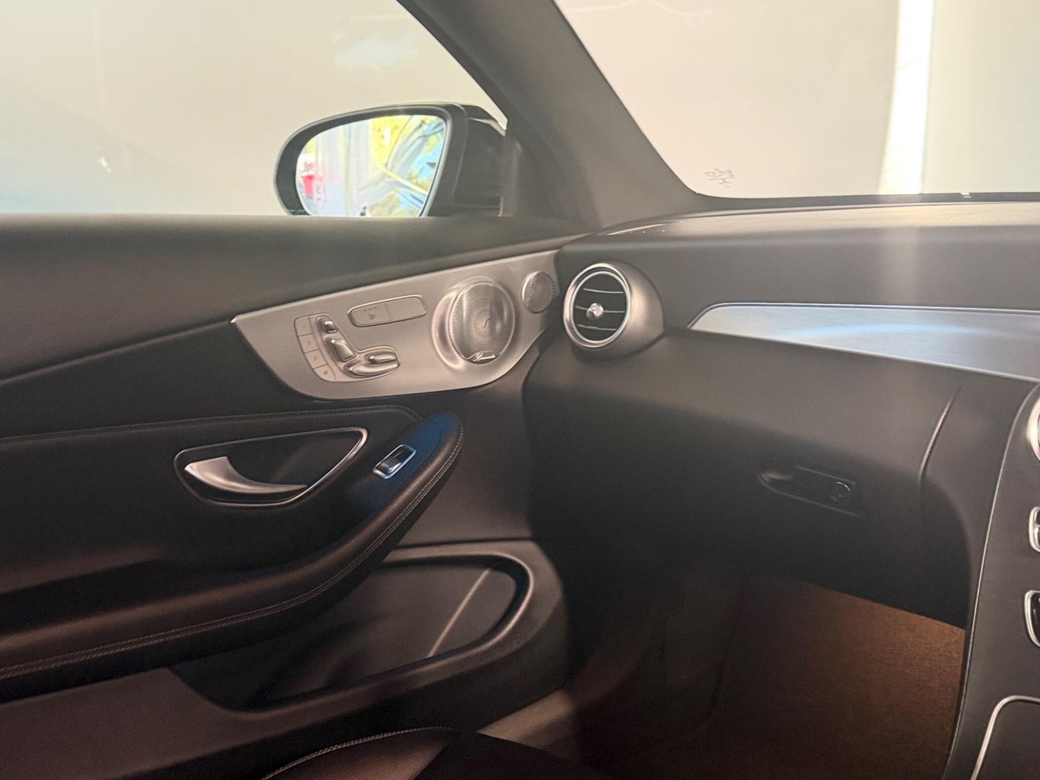 Mercedes-Benz C Class 2018 - Cars