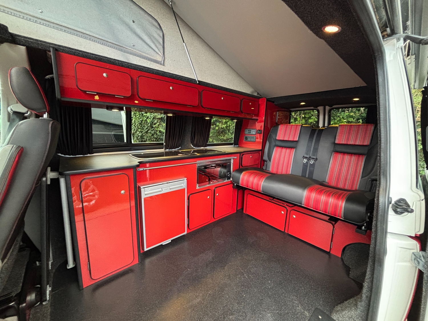 Volkswagen CamperKing 2015 - Motorhomes & Caravans