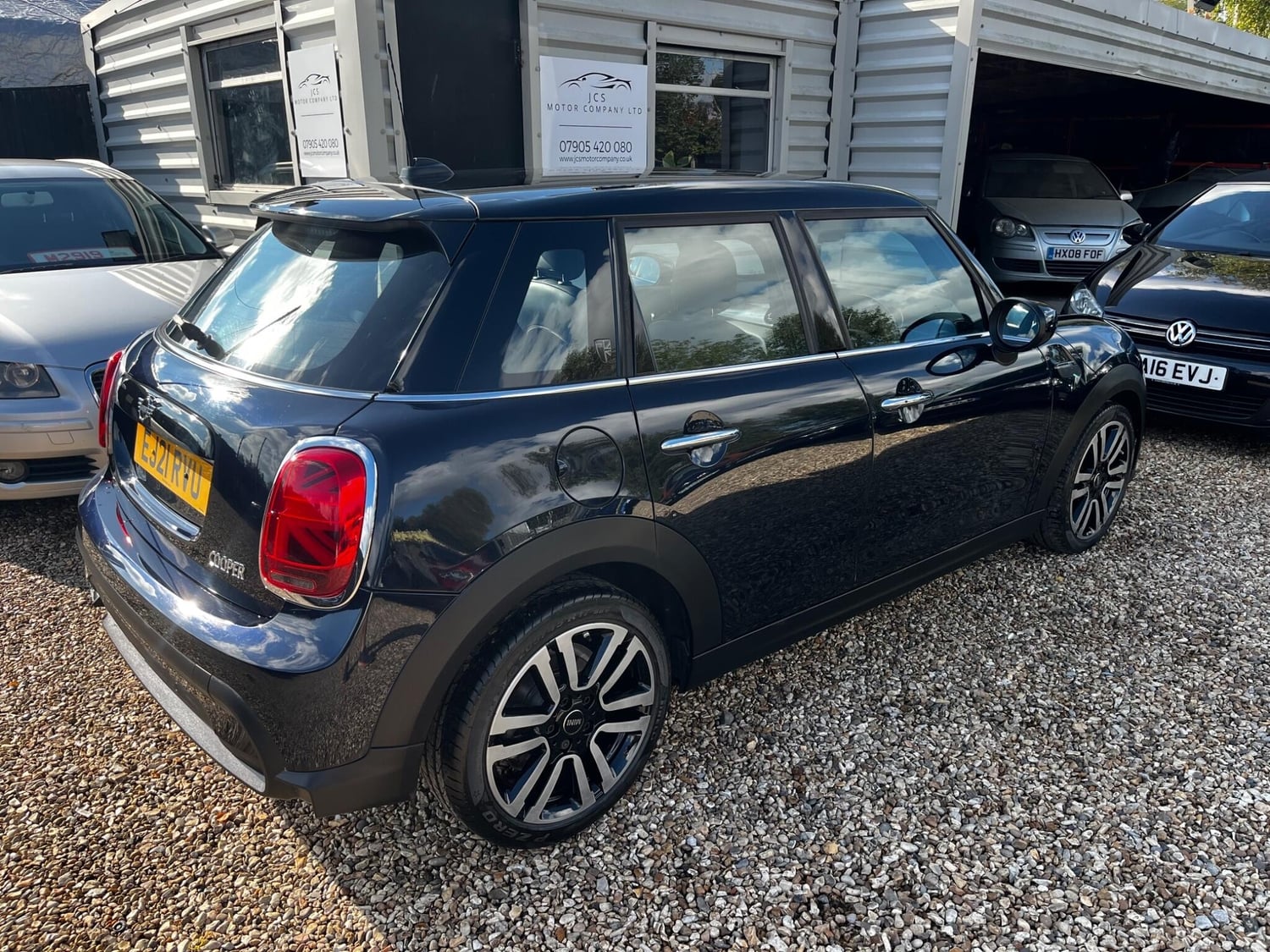 Mini Hatch Farnham