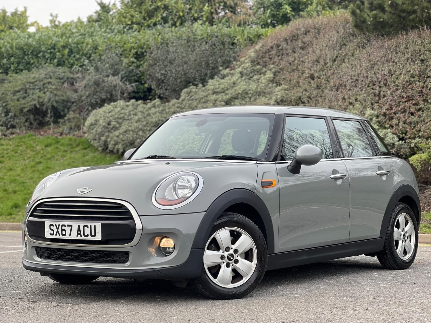 [ berth ]Mini Hatch