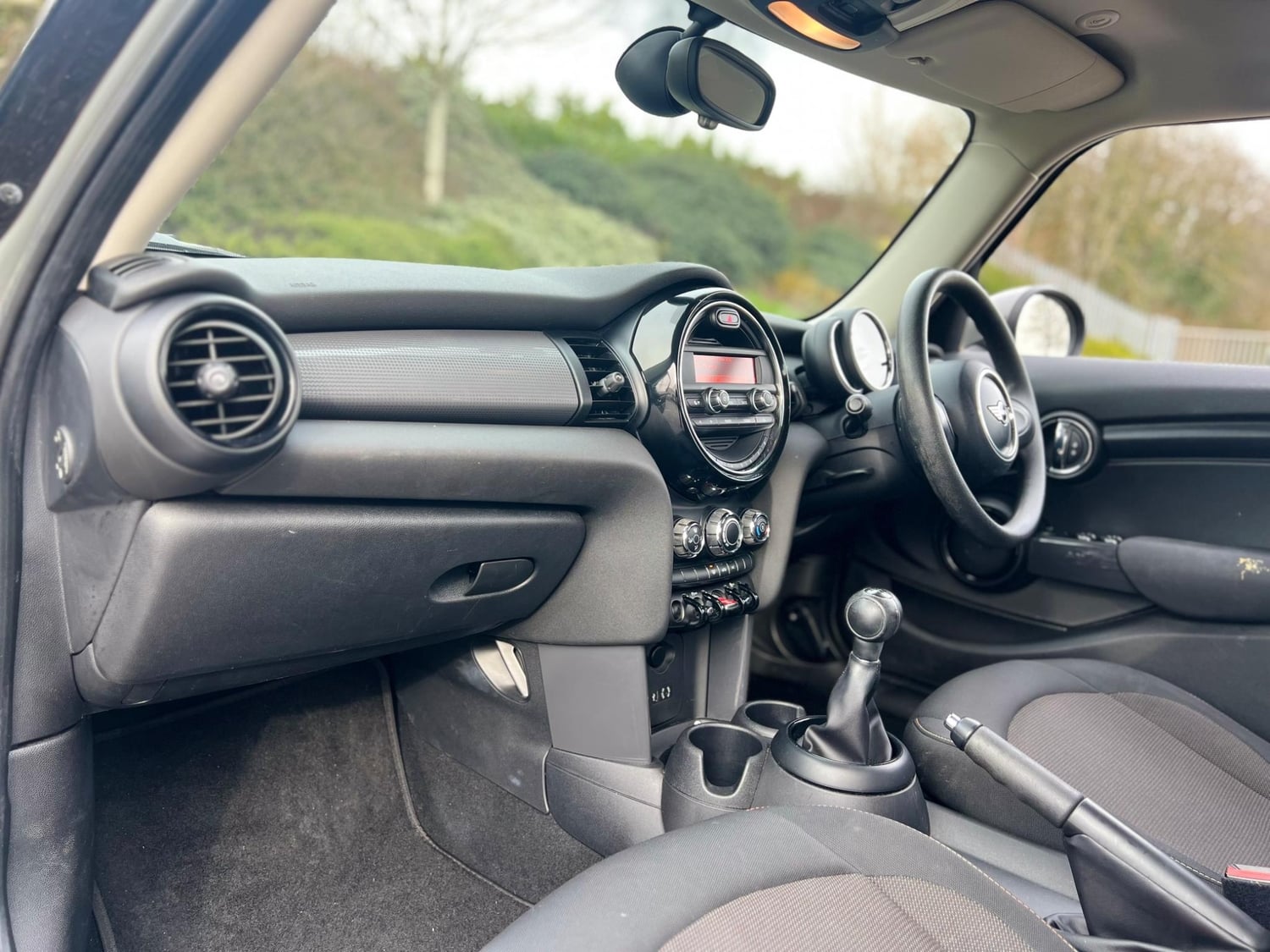 Mini Hatch 2017 - Cars