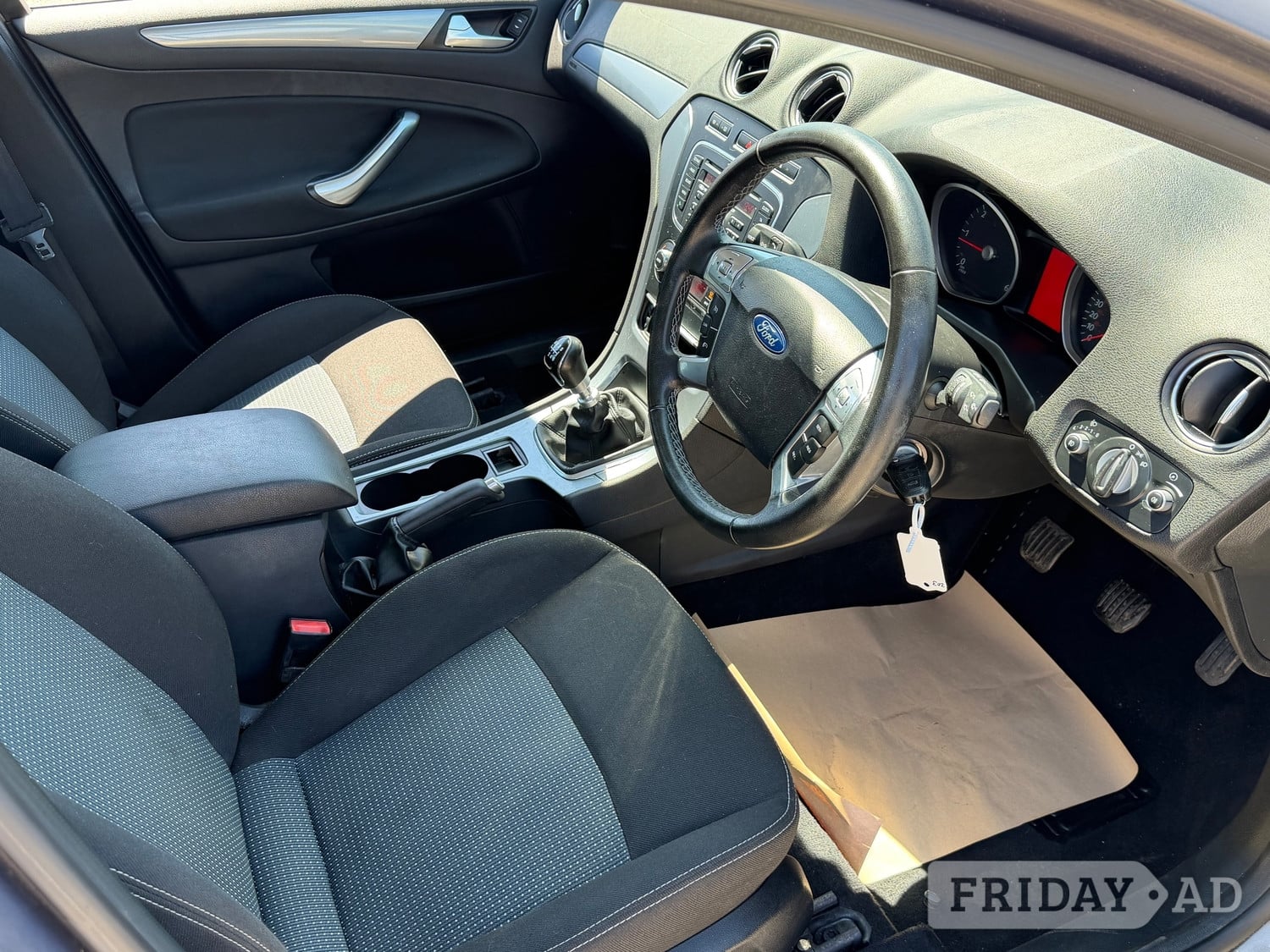 [ berth ]Ford Mondeo
