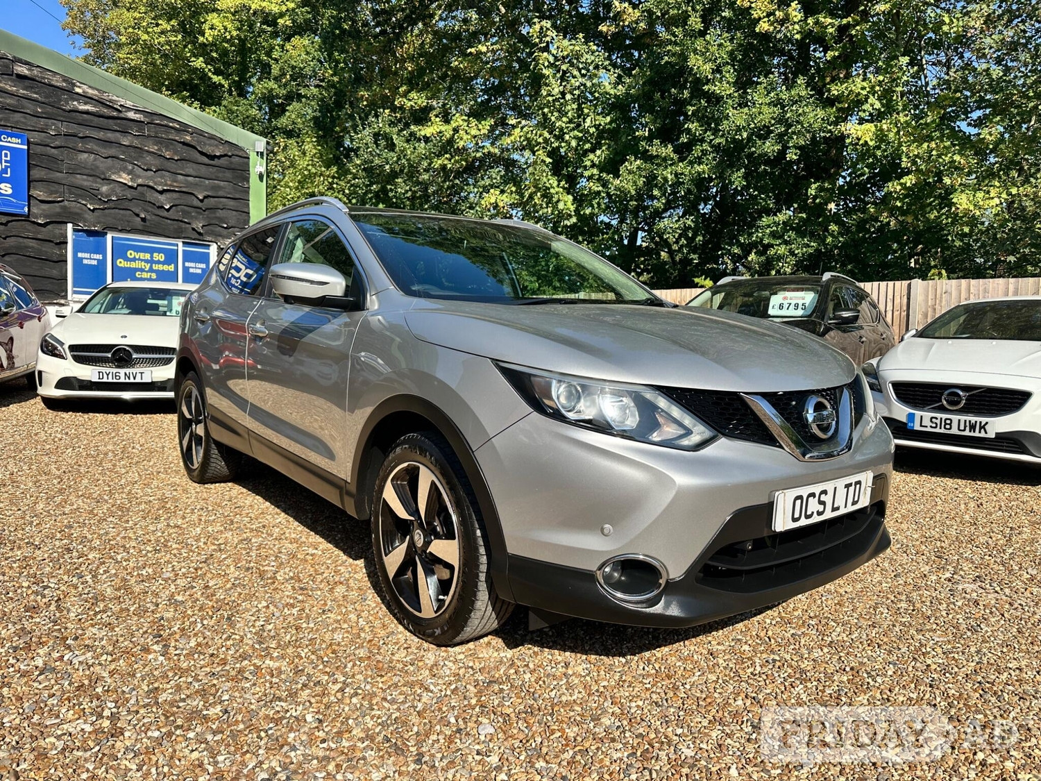 Nissan Qashqai 2015 in Hook