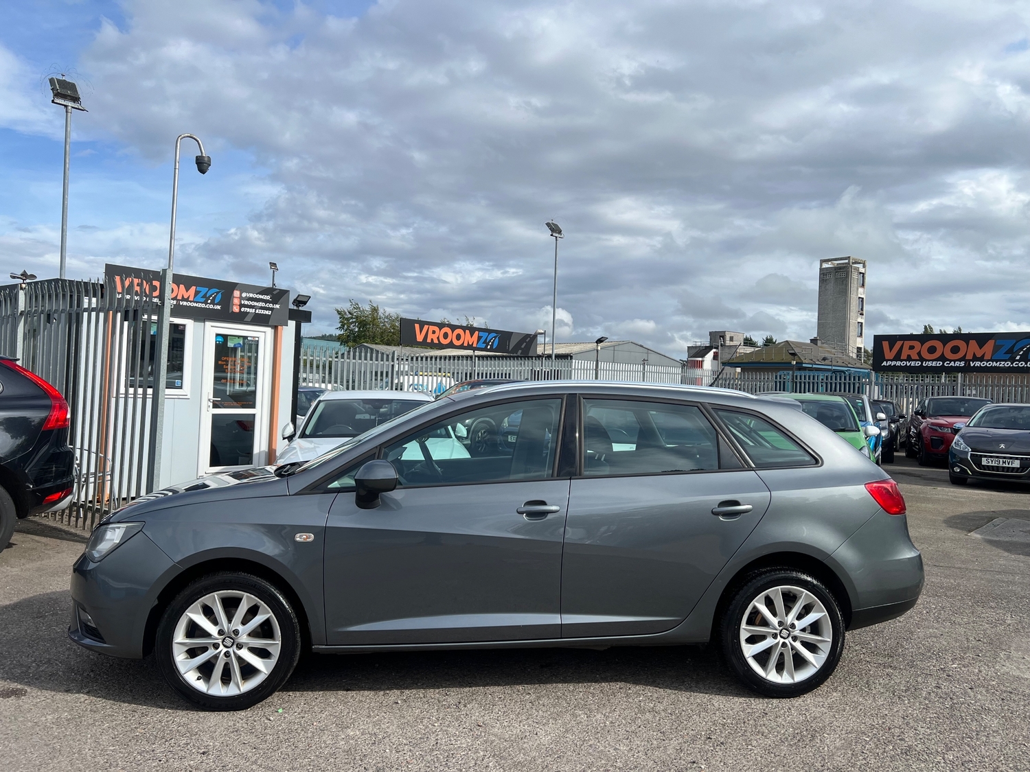 [ berth ]SEAT Ibiza