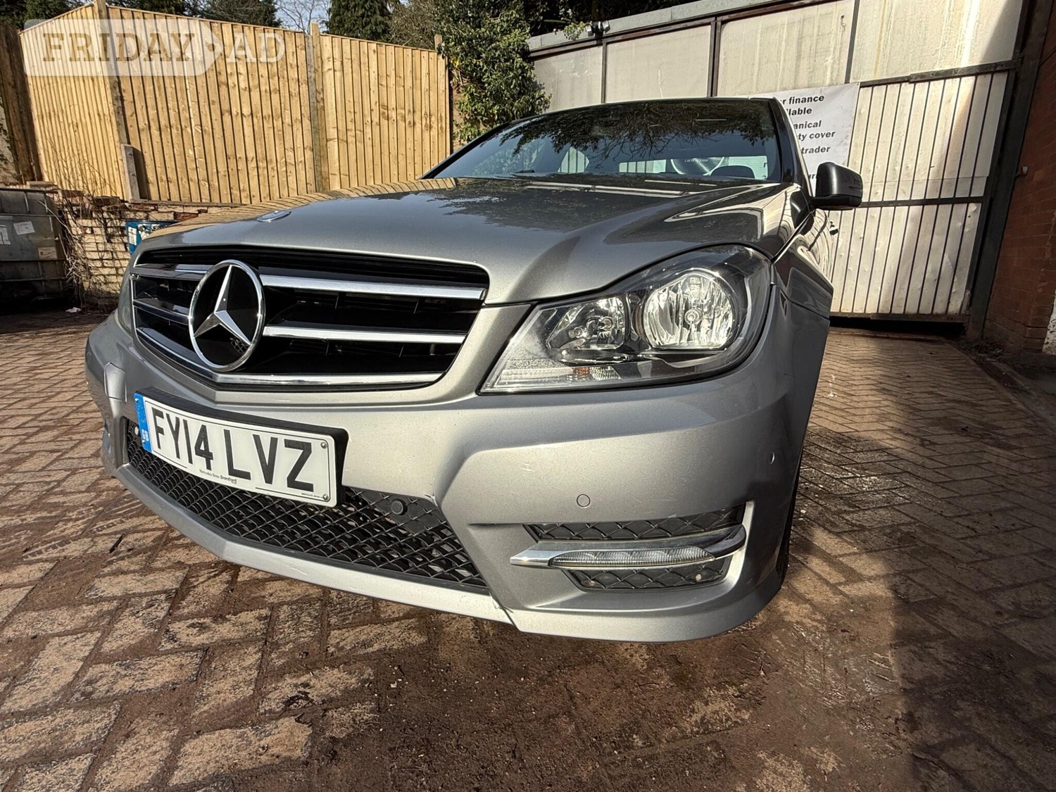 [ berth ]Mercedes-Benz C Class