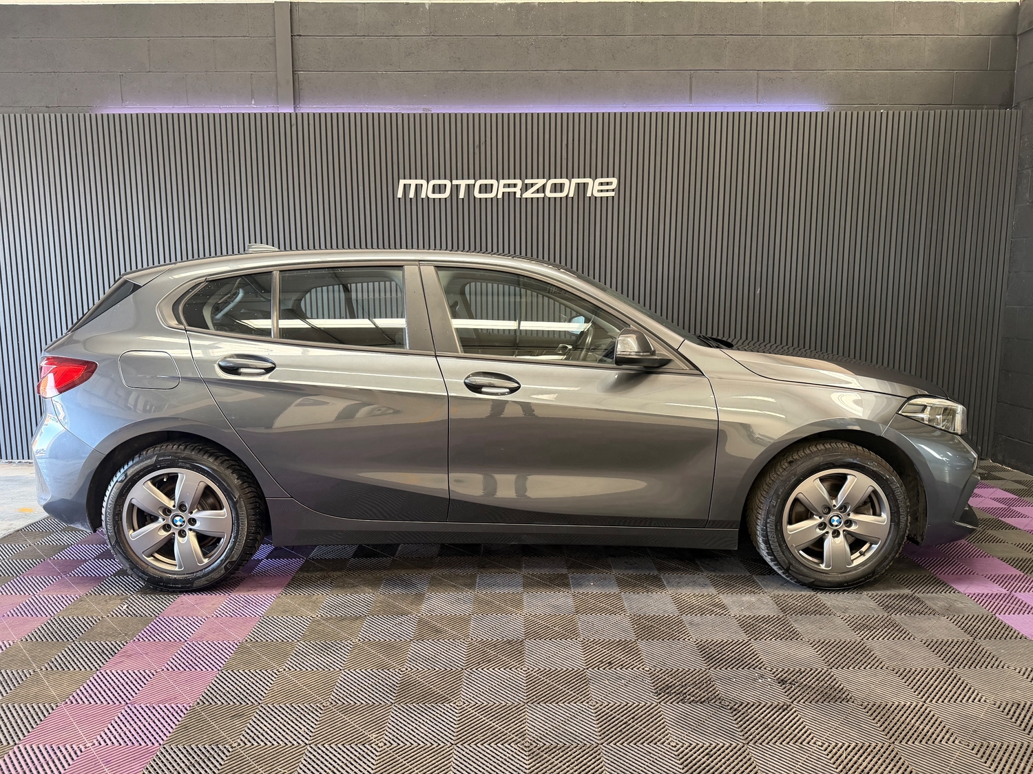 BMW 1 Series 2020 - Cars