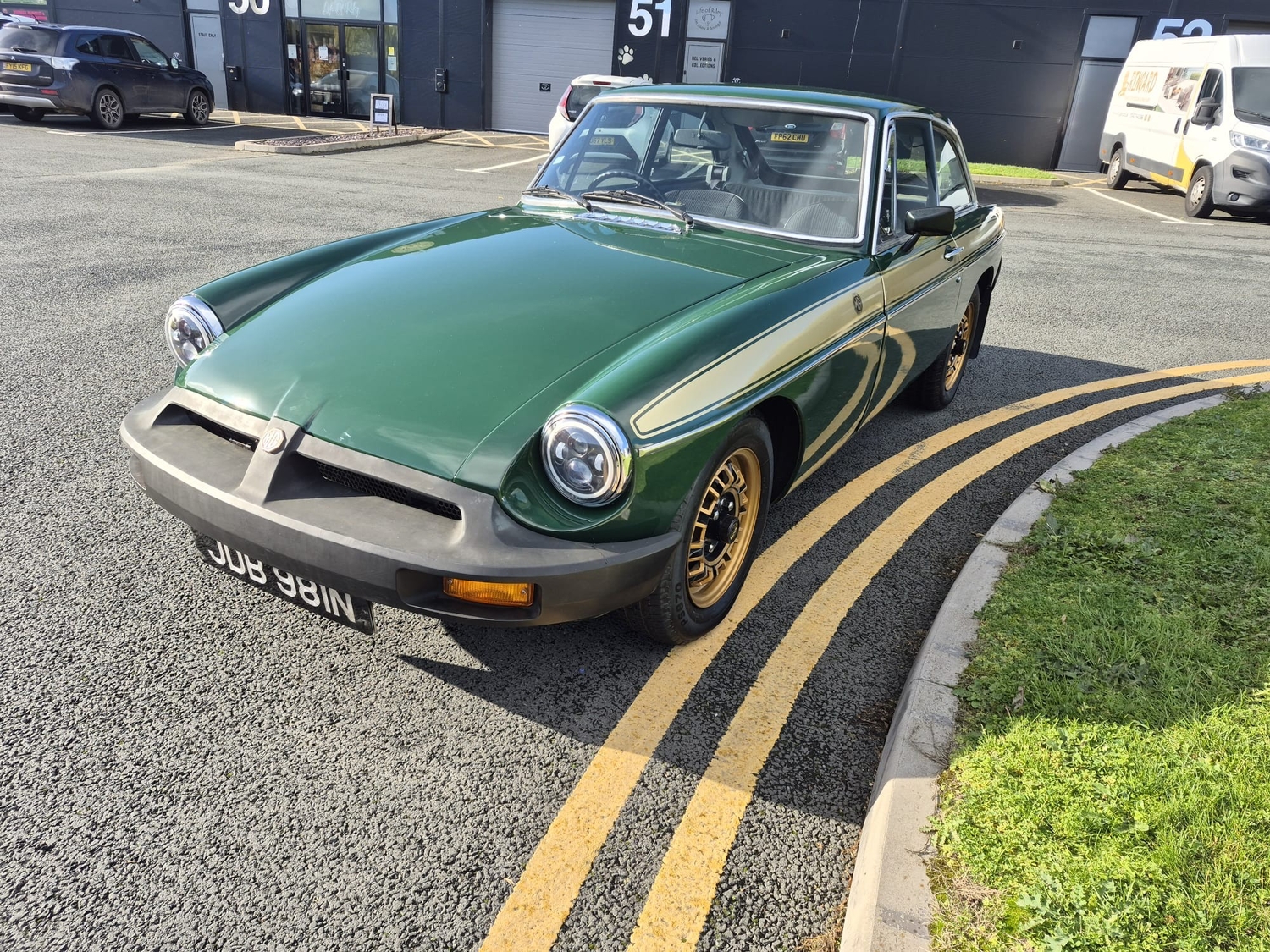 MG MGB 1975 - Cars in Market Drayton