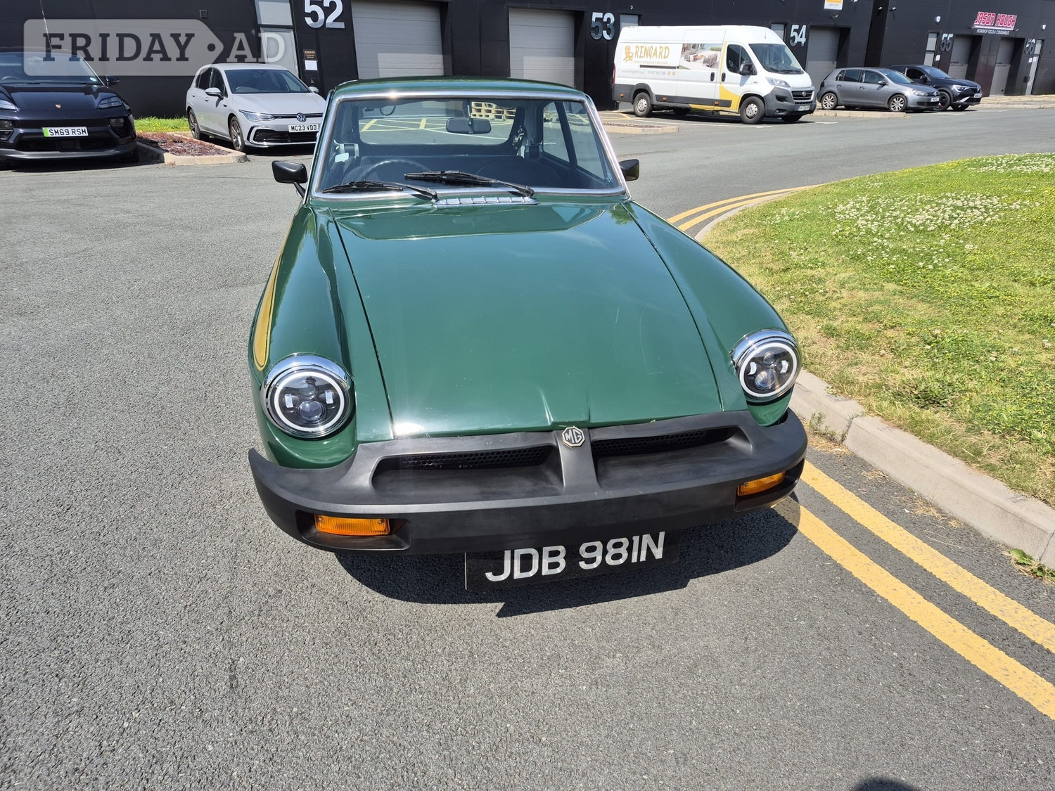 MG MGB 1975 - Cars in Market Drayton