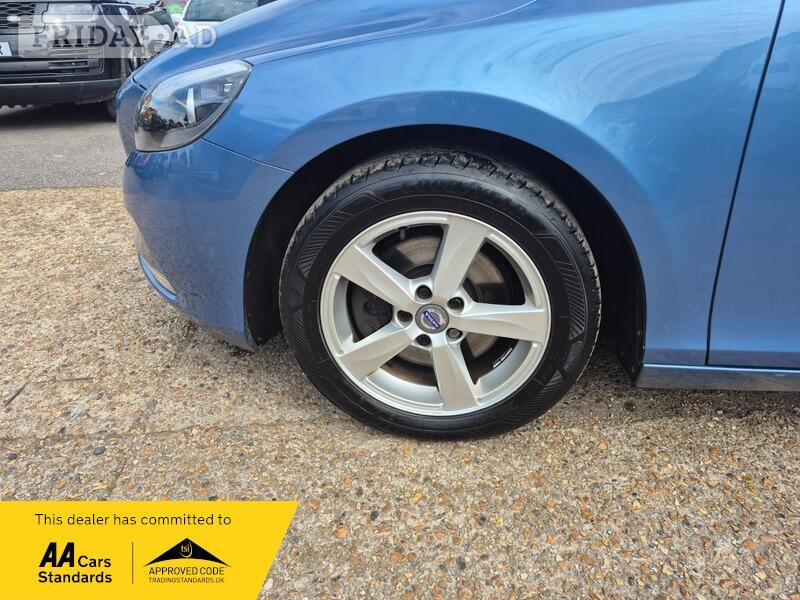 Volvo V40 2015 - Cars