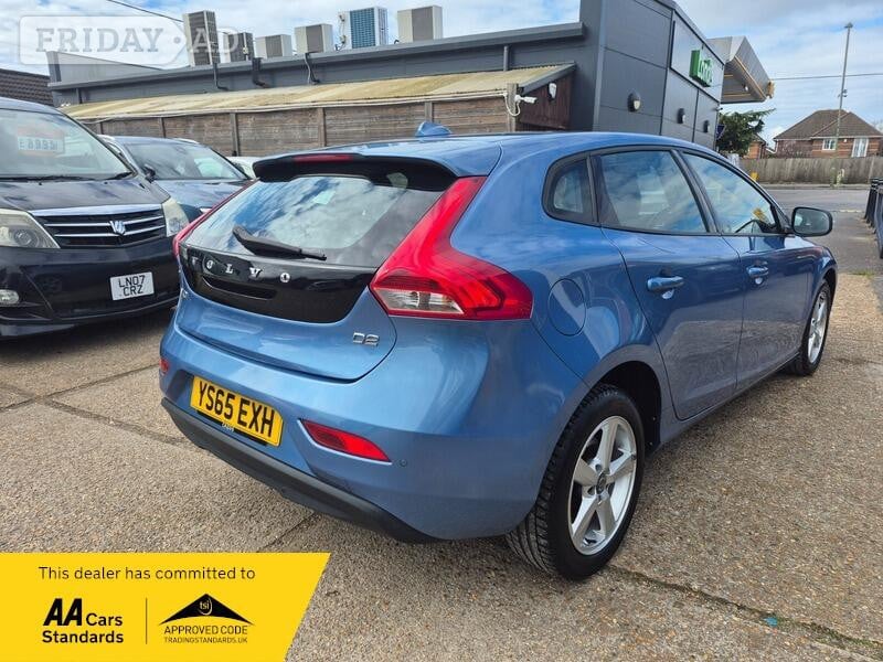[ berth ]Volvo V40