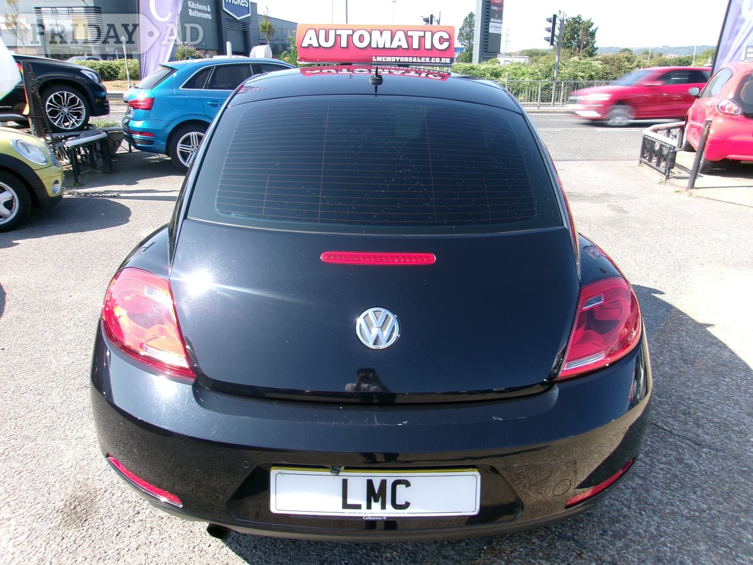 Volkswagen Beetle 2013 - Cars