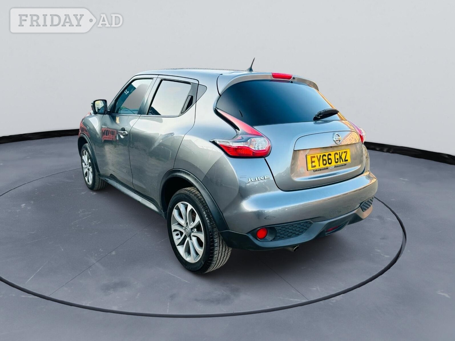 Nissan Juke 2016 - Cars in Ealing