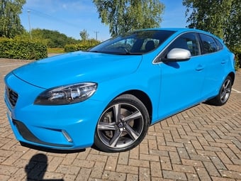 Volvo V40 2015