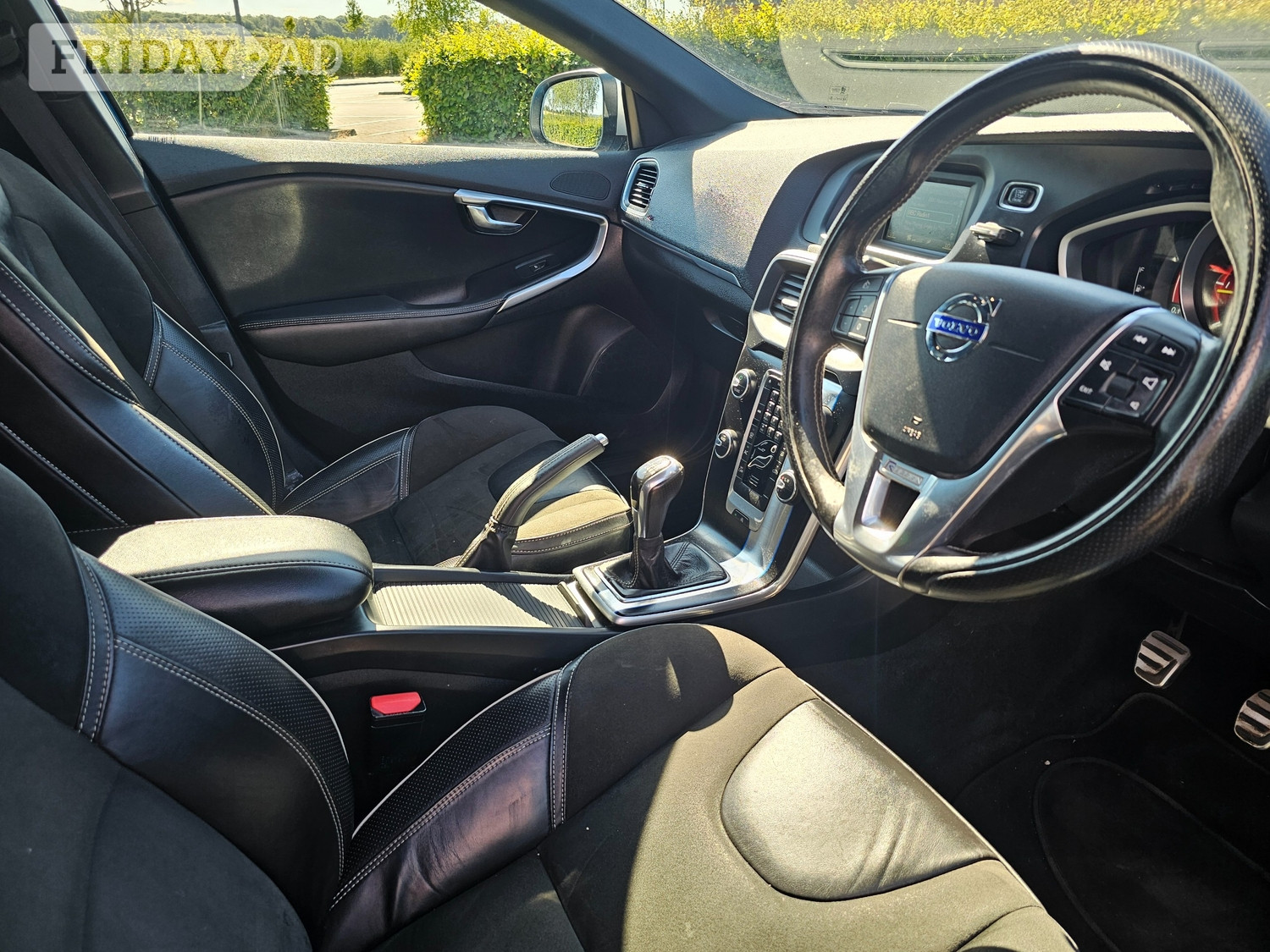 Volvo V40 2015 - Cars