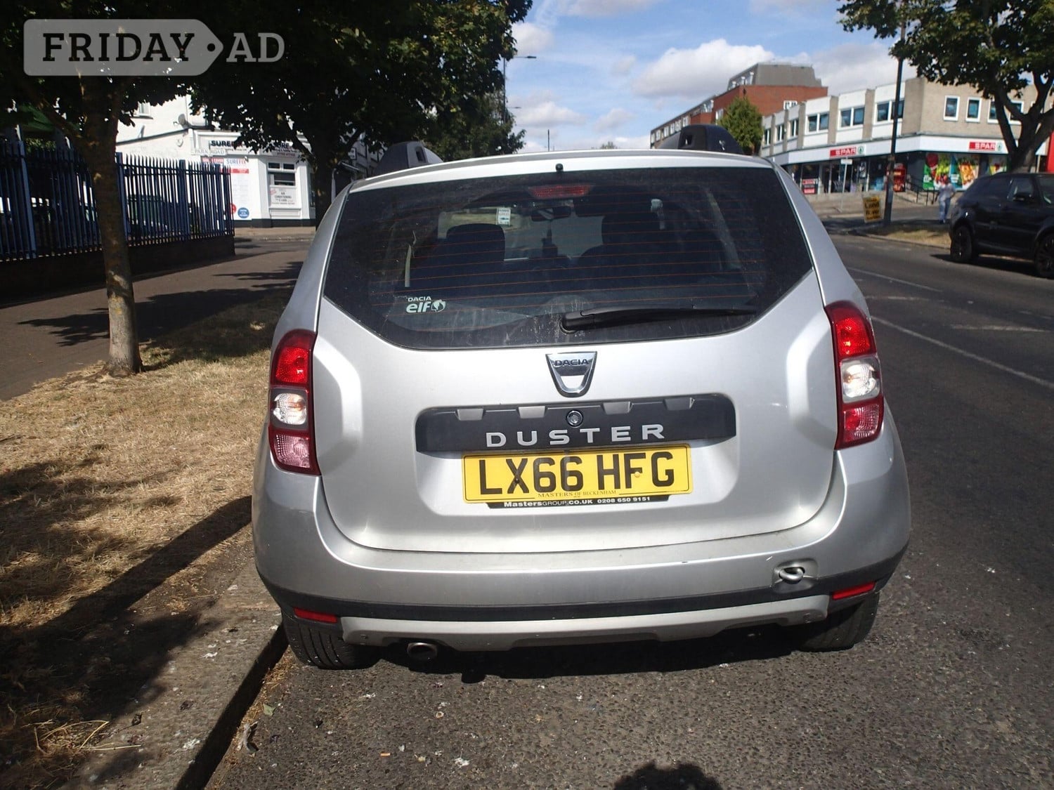 [ berth ]Dacia Duster