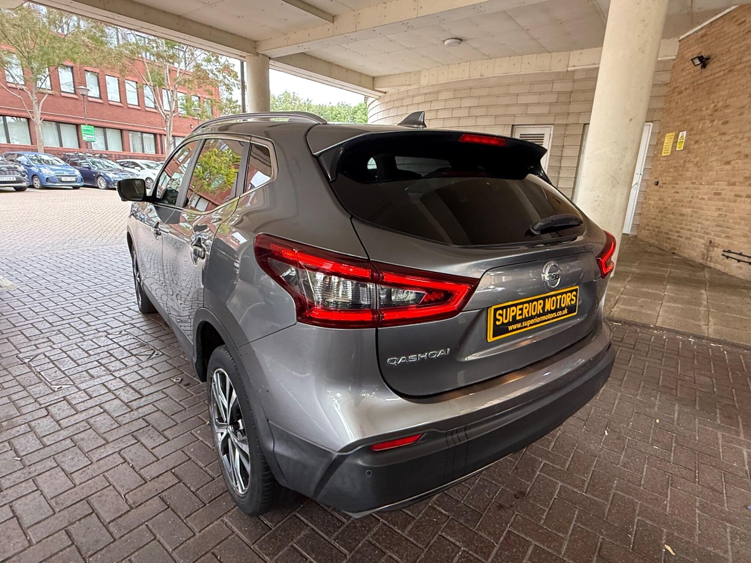 Nissan Qashqai 2018 - Cars in Staines