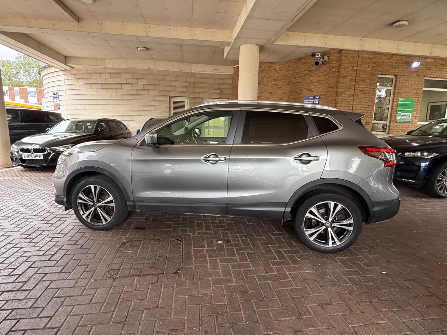 Nissan Qashqai 2018 - Cars