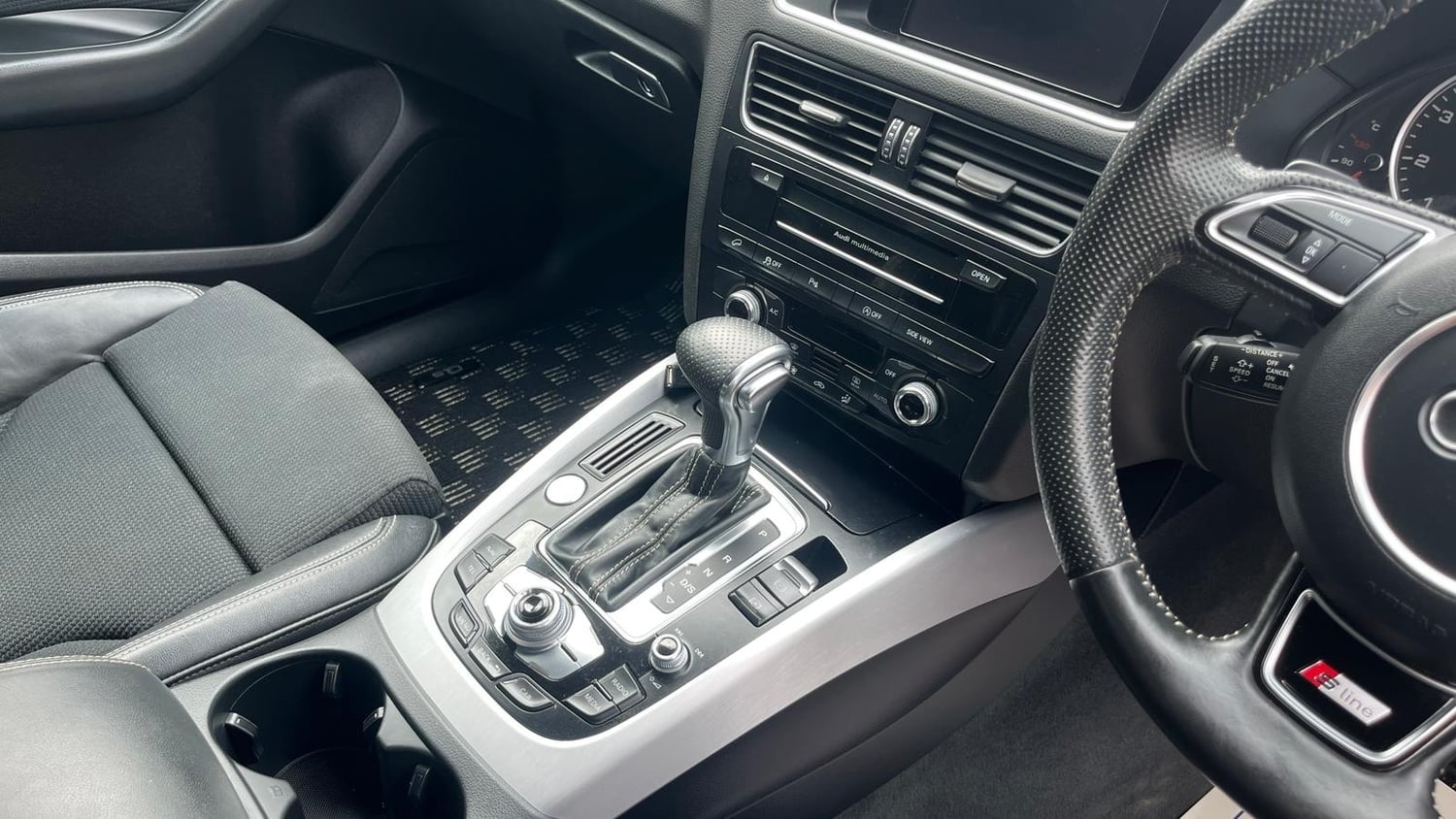 Audi Q5 2014 - Cars