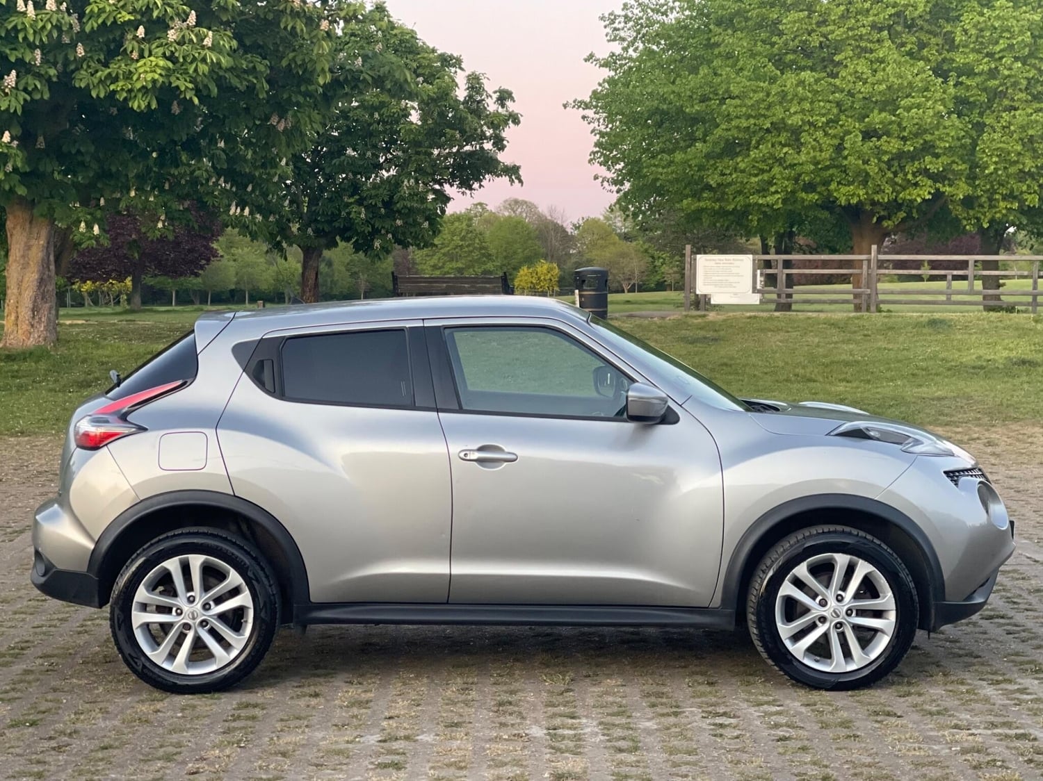 Nissan Juke 2015 - Cars