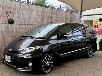 Toyota Estima 2014
