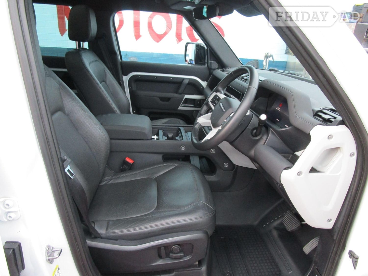 Land Rover Defender 110 2022 - Cars