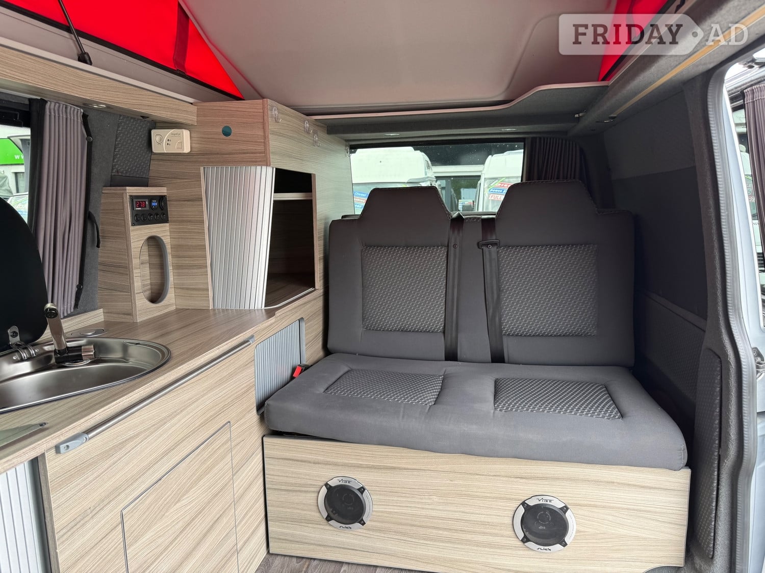 Volkswagen Transporter 2015 - Motorhomes & Caravans